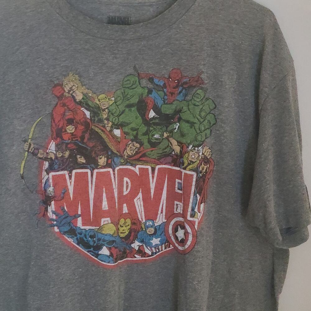 Marvel Dark Gray T-shirt Marvel universe graphic size XL - Picture 2 of 5